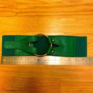 Green waist belt